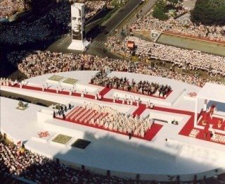 Heiligen der Katholischen Kirche / Die Römisch-katholische Kirche: Katholiken und Interessierte